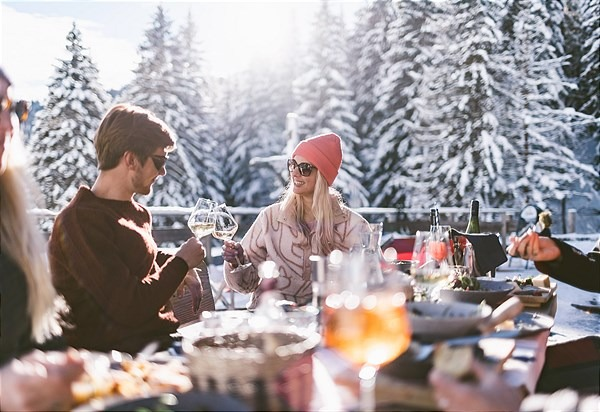 Culinair genieten in de sneeuw bij Fieberbrunn